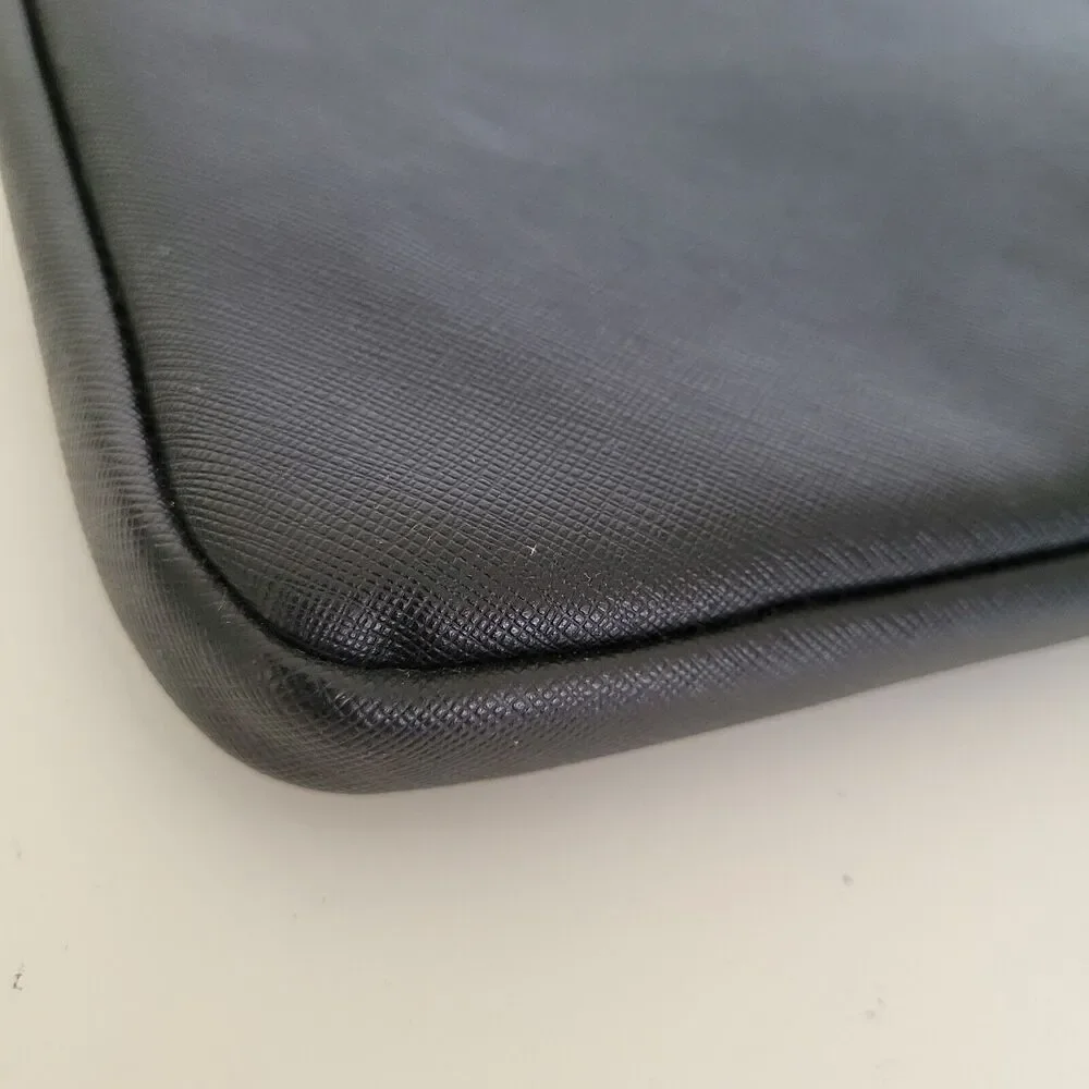 Kate Spade Black Solid Universal Laptop Slim Sleeve Pouch Zip‎ 13